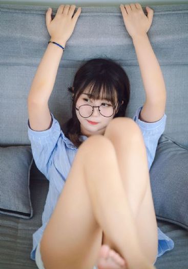 国产美女主播野外为男人口交的自拍_1080高清迅雷在线观看