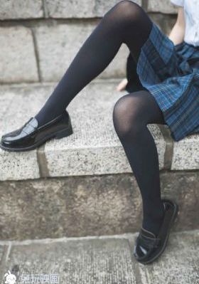 女人高潮喷水40分钟_BD天堂在线