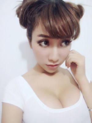 亚洲AV无码专区国产口爆_DVDHD在线观看