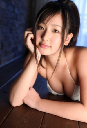 伸进泳衣揉捏她的乳尖小说_HD动漫在线观看