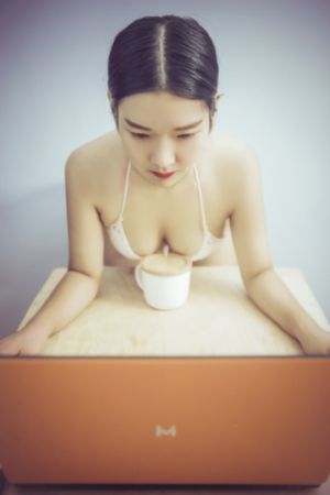 国产精品乱码_1080P完整版观看